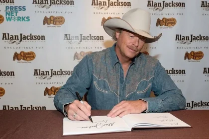 alan jackson net worth