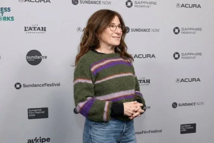 nicole holofcener net worth