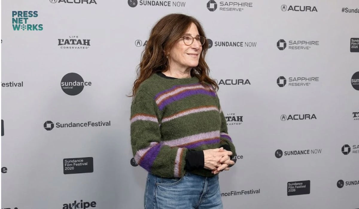 nicole holofcener net worth